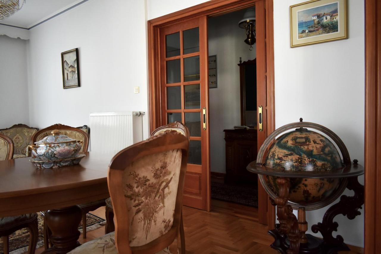 Κεντρικό Και Ευρύχωρο Οροφοδιαμέρισμα Kastoria Eksteriør billede